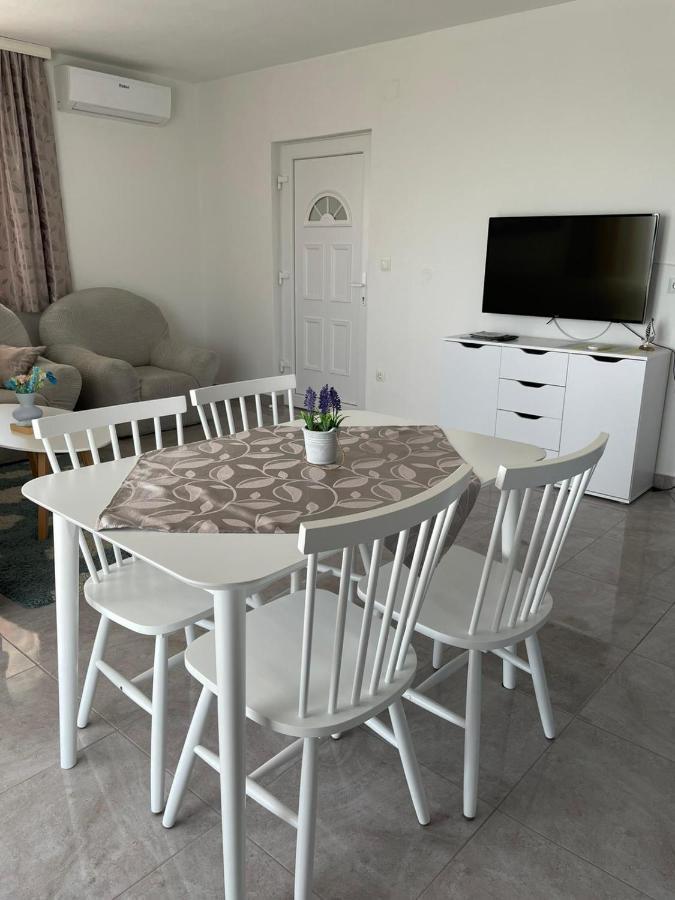 Apartmani Mateja Kaštela Eksteriør bilde
