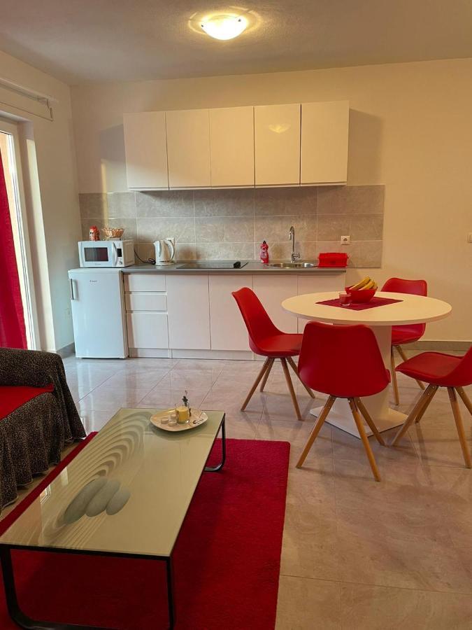 Apartmani Mateja Kaštela Eksteriør bilde